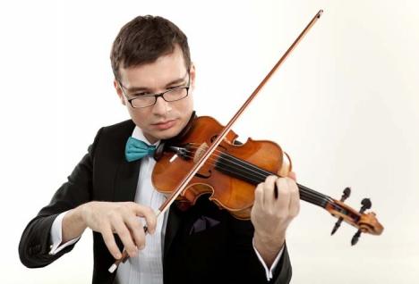 Stradivarius la Oradea: Cel mai bun violonist român al momentului, Alexandru Tomescu, va concerta gratis pentru orădeni